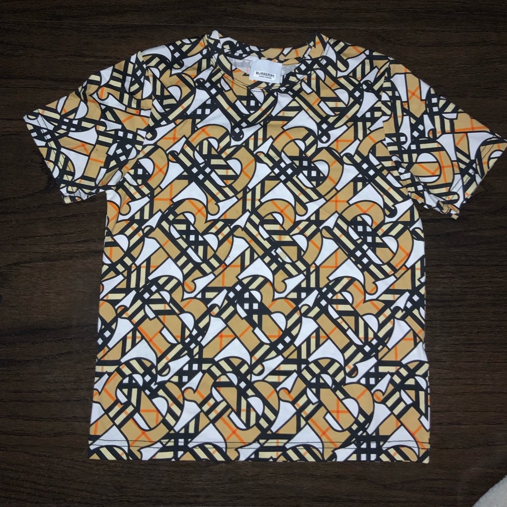 Boys Burberry t shirt